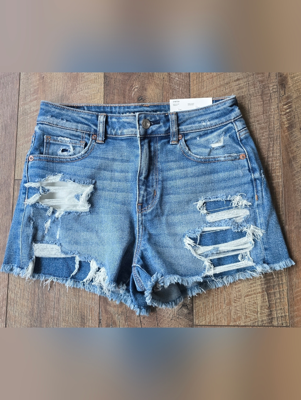 American Eagle Distressed Super High Rise Stretchy Denim Mom Shorts Size 4